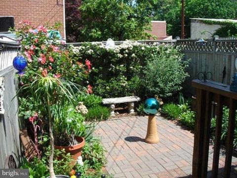 904 I St SE, Washington, DC 20003 photo 12