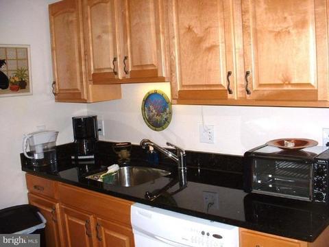 904 I St SE, Washington, DC 20003 photo 7