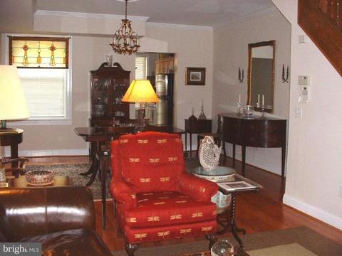 904 I St SE, Washington, DC 20003 photo 8