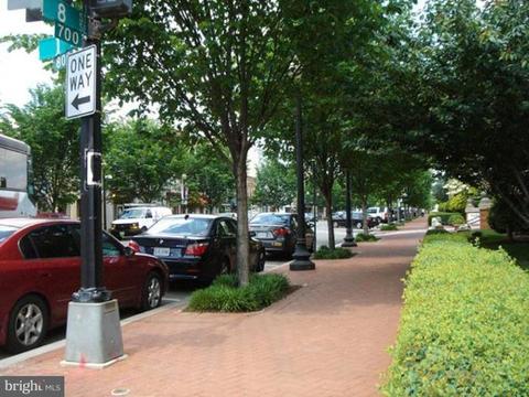 904 I St SE, Washington, DC 20003 photo 21