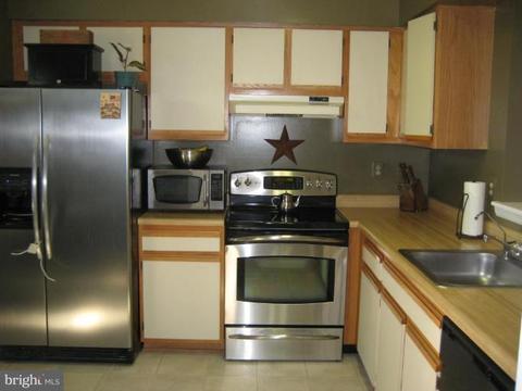948 Sugar Maple St, Hampstead, MD 21074 photo 6