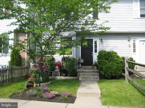 948 Sugar Maple St, Hampstead, MD 21074 photo 1