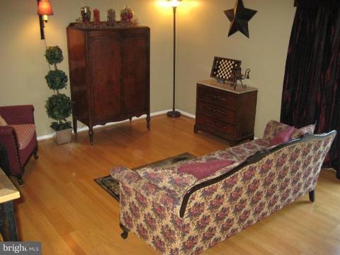 948 Sugar Maple St, Hampstead, MD 21074 photo 8