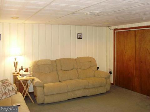 906 Lake Ave E, Baltimore, MD 21212 photo 7