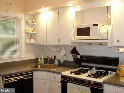 906 Lake Ave E, Baltimore, MD 21212 photo 11