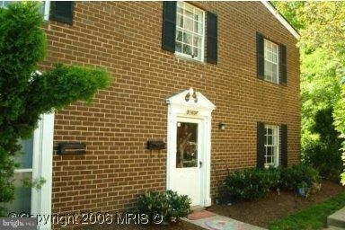 9160 Hitching Post Ln, Laurel, MD 20723 photo 1