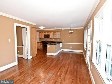 7279 Evans Mill Rd, Mclean, VA 22101 photo 8