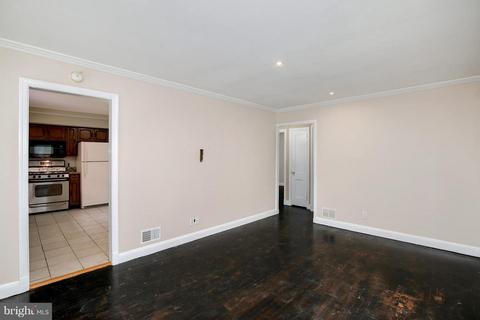 10409 Hemley Ln, Silver Spring, MD 20902 photo 4