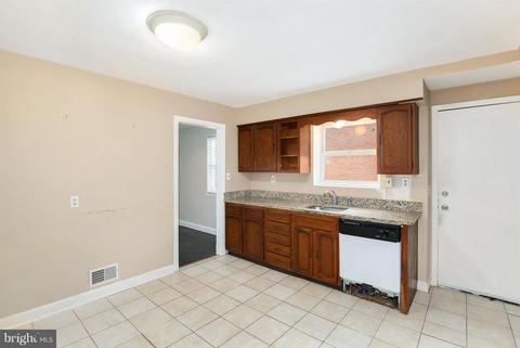 10409 Hemley Ln, Silver Spring, MD 20902 photo 6