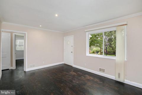 10409 Hemley Ln, Silver Spring, MD 20902 photo 3