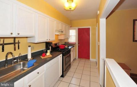 1620 D St NE, Washington, DC 20002 photo 4