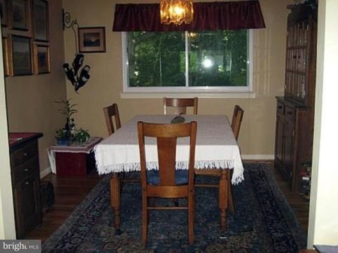 8417 Thames St, Springfield, VA 22151 photo 7