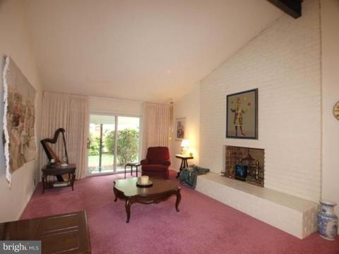 717 Belgrade Rd N, Silver Spring, MD 20902 photo 2