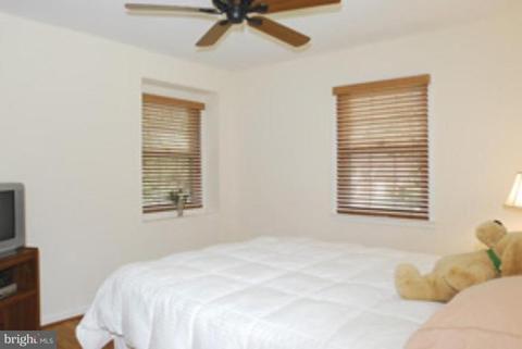 12621 Billington Rd, Silver Spring, MD 20904 photo 8