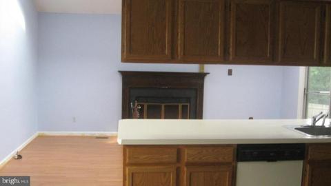 234 Thames Dr, Frederick, MD 21702 photo 5