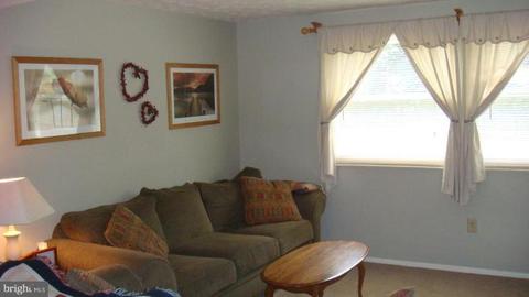 10648 Whiterock Ct, Laurel, MD 20723 photo 6