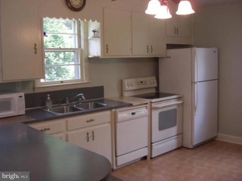 142 Smith Ave, Westminster, MD 21157 photo 10