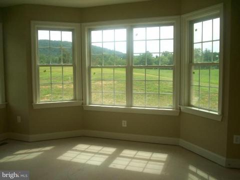 3854 Leeds Manor Rd, Markham, VA 22643 photo 8