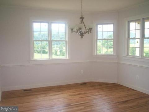 3854 Leeds Manor Rd, Markham, VA 22643 photo 4