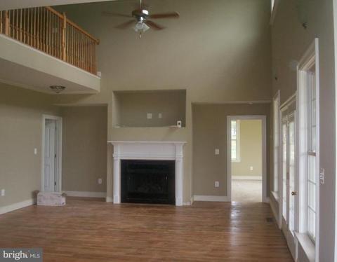 3854 Leeds Manor Rd, Markham, VA 22643 photo 5
