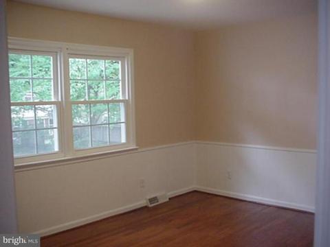 10310 Ridgemoor Dr, Silver Spring, MD 20901 photo 5