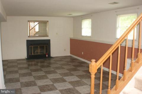 240 Thames Dr, Frederick, MD 21702 photo 11