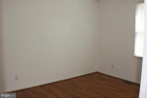 240 Thames Dr, Frederick, MD 21702 photo 9