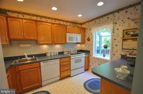 8650 Cobscook Harbour, Pasadena, MD 21122 photo 2