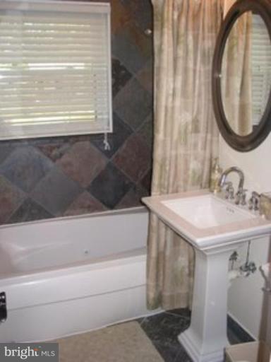 5505 Hinton St, Springfield, VA 22151 photo 11