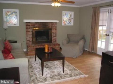 5505 Hinton St, Springfield, VA 22151 photo 2
