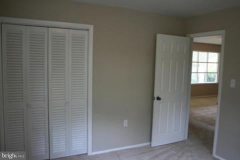 18908 White Oak Dr, Triangle, VA 22172 photo 9