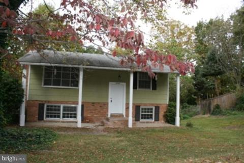 18908 White Oak Dr, Triangle, VA 22172 photo 1