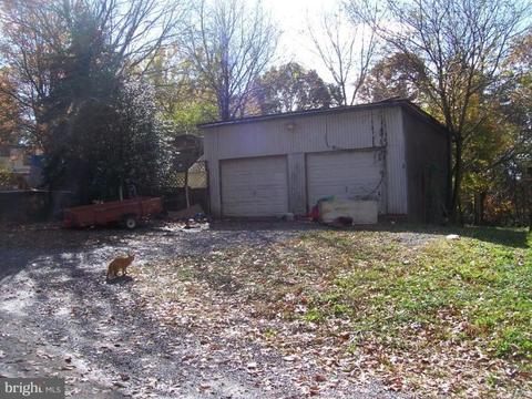 93 Chive Ln, Falling Waters, WV 25419 photo 4