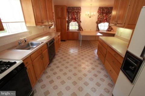 1313 Gresham Rd, Silver Spring, MD 20904 photo 4