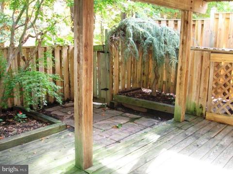 7219 Gentian Ct, Springfield, VA 22152 photo 16