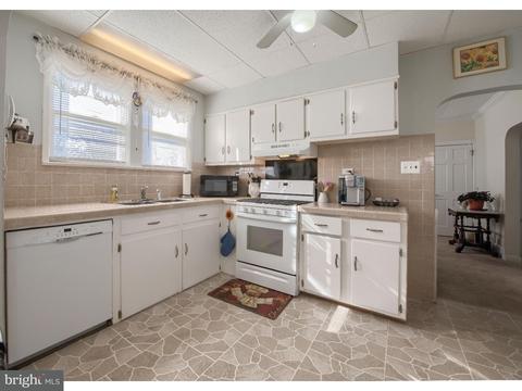 100 Grant St, Riverside, NJ 08075 photo 12