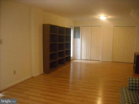 5973 Queenston St, Springfield, VA 22152 photo 4