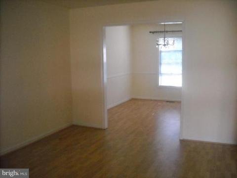 5973 Queenston St, Springfield, VA 22152 photo 8