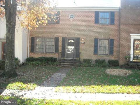 5973 Queenston St, Springfield, VA 22152 photo 1