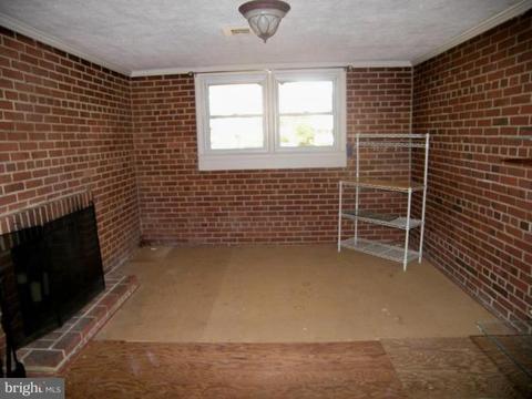 5956 Atteentee Rd, Springfield, VA 22150 photo 9