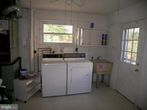 5956 Atteentee Rd, Springfield, VA 22150 photo 12