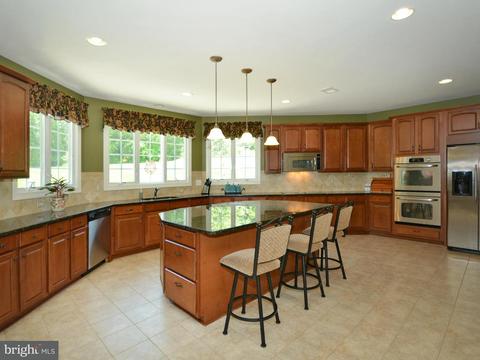 1427 Martin Meadows Dr, Fallston, MD 21047 photo 7