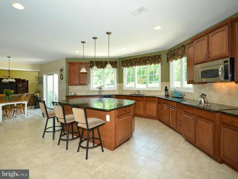 1427 Martin Meadows Dr, Fallston, MD 21047 photo 6