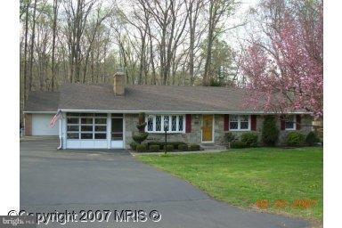 2402 Stoneyside Dr, Fallston, MD 21047 photo 1