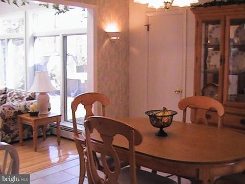2402 Stoneyside Dr, Fallston, MD 21047 photo 3