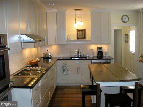 239 2nd St E, Frederick, MD 21701 photo 2