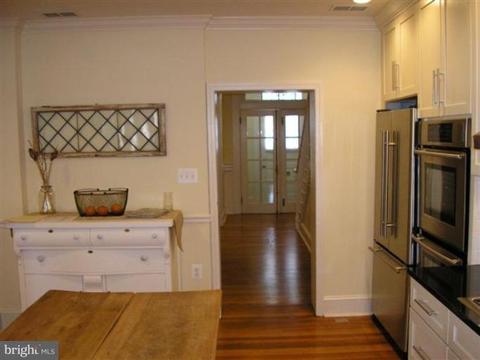 239 2nd St E, Frederick, MD 21701 photo 3