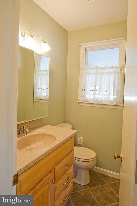 220 N Cedar St, Lititz, PA 17543 photo 13