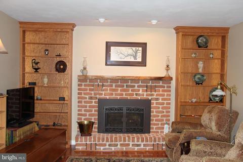3 Warren Cir, Lititz, PA 17543 photo 9