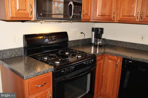 3 Warren Cir, Lititz, PA 17543 photo 6